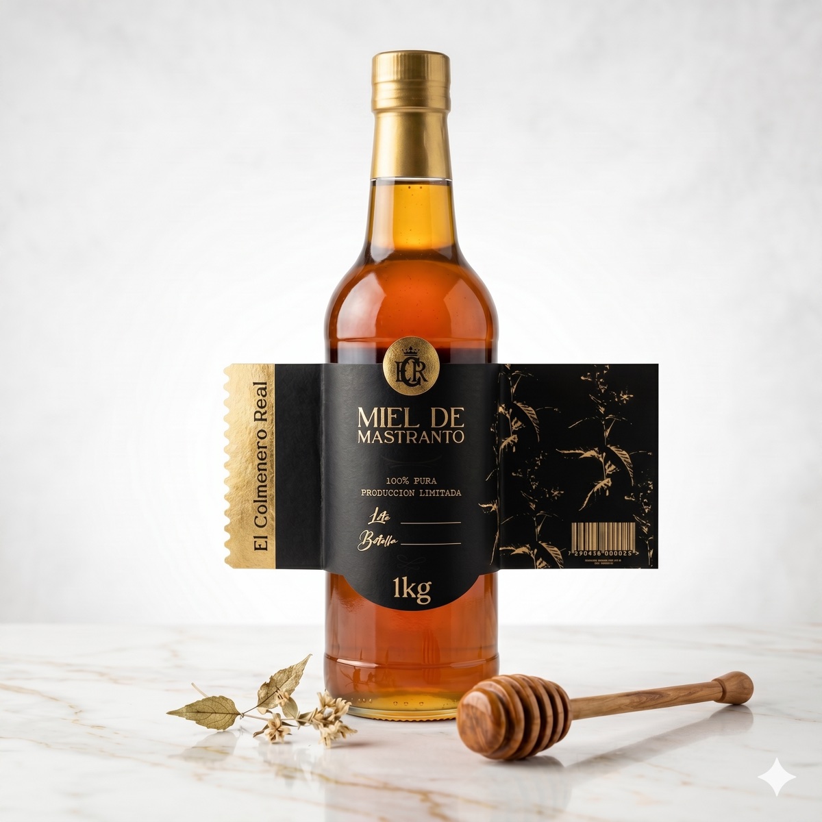 Miel de mastranto El Colmenero Real, 1 kg, en botella de vidrio con etiqueta negra y dorada.